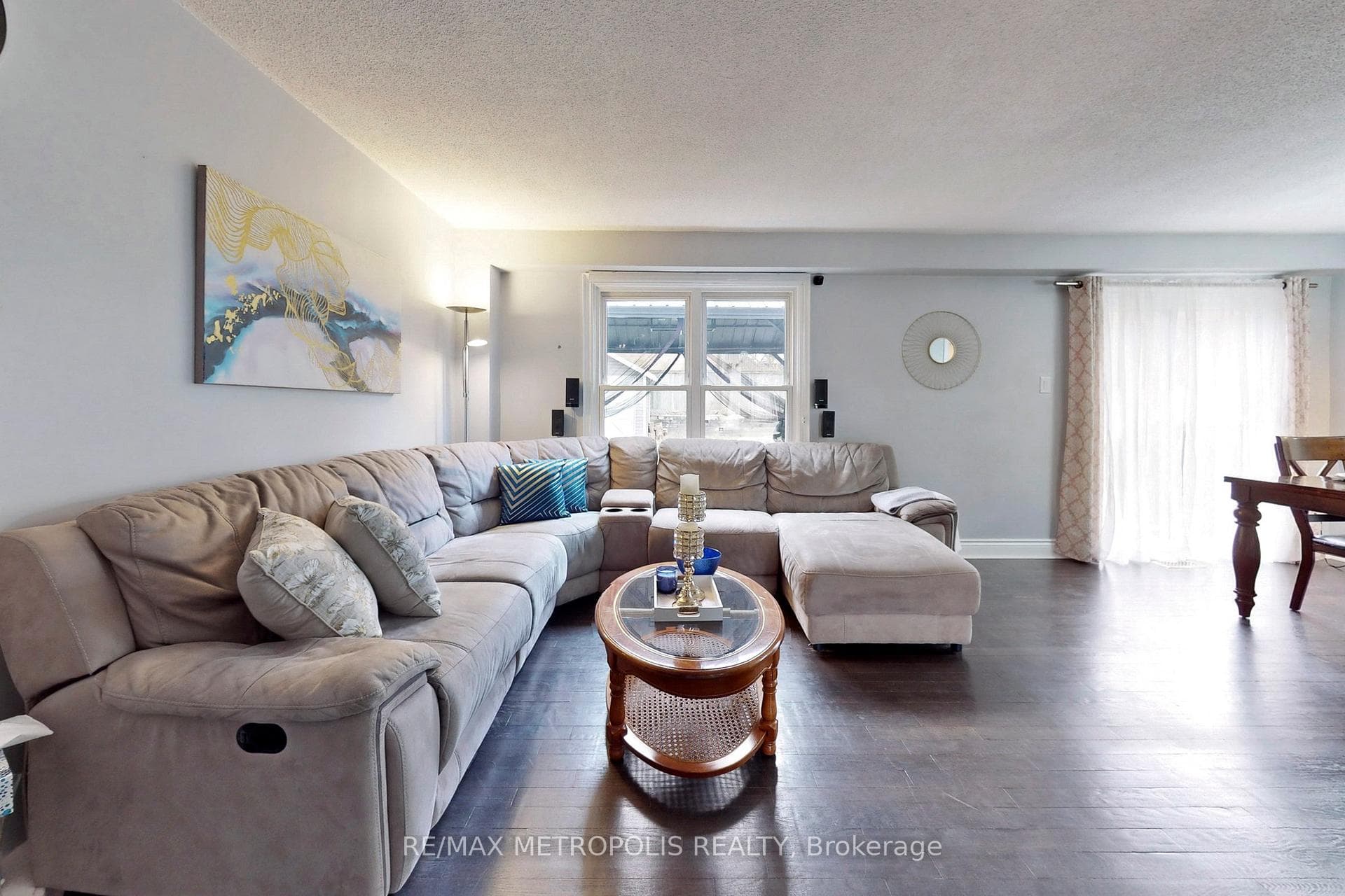 3 Cindy Avenue photo 6