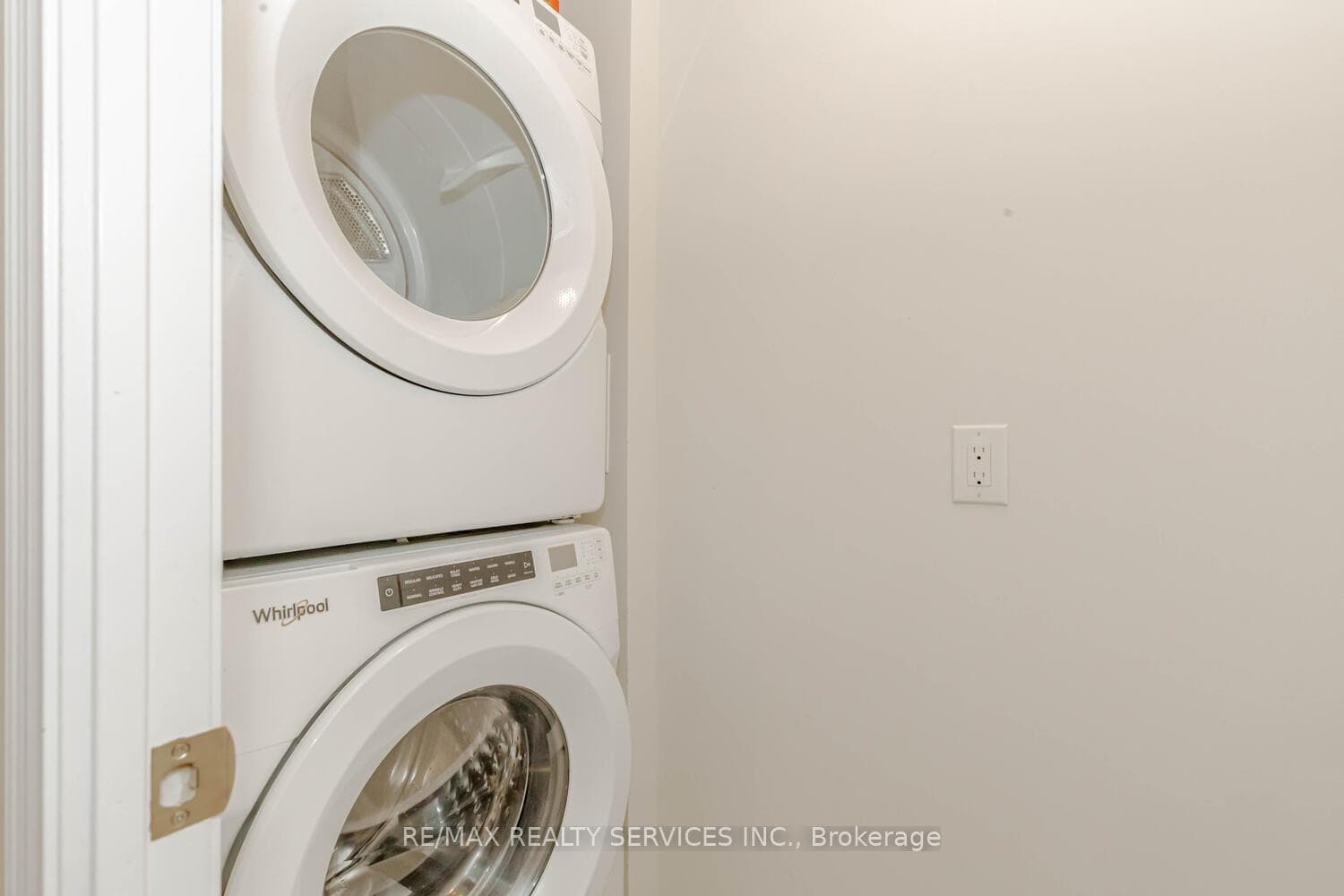 665 Cricklewood Drive Unit 729 photo 25