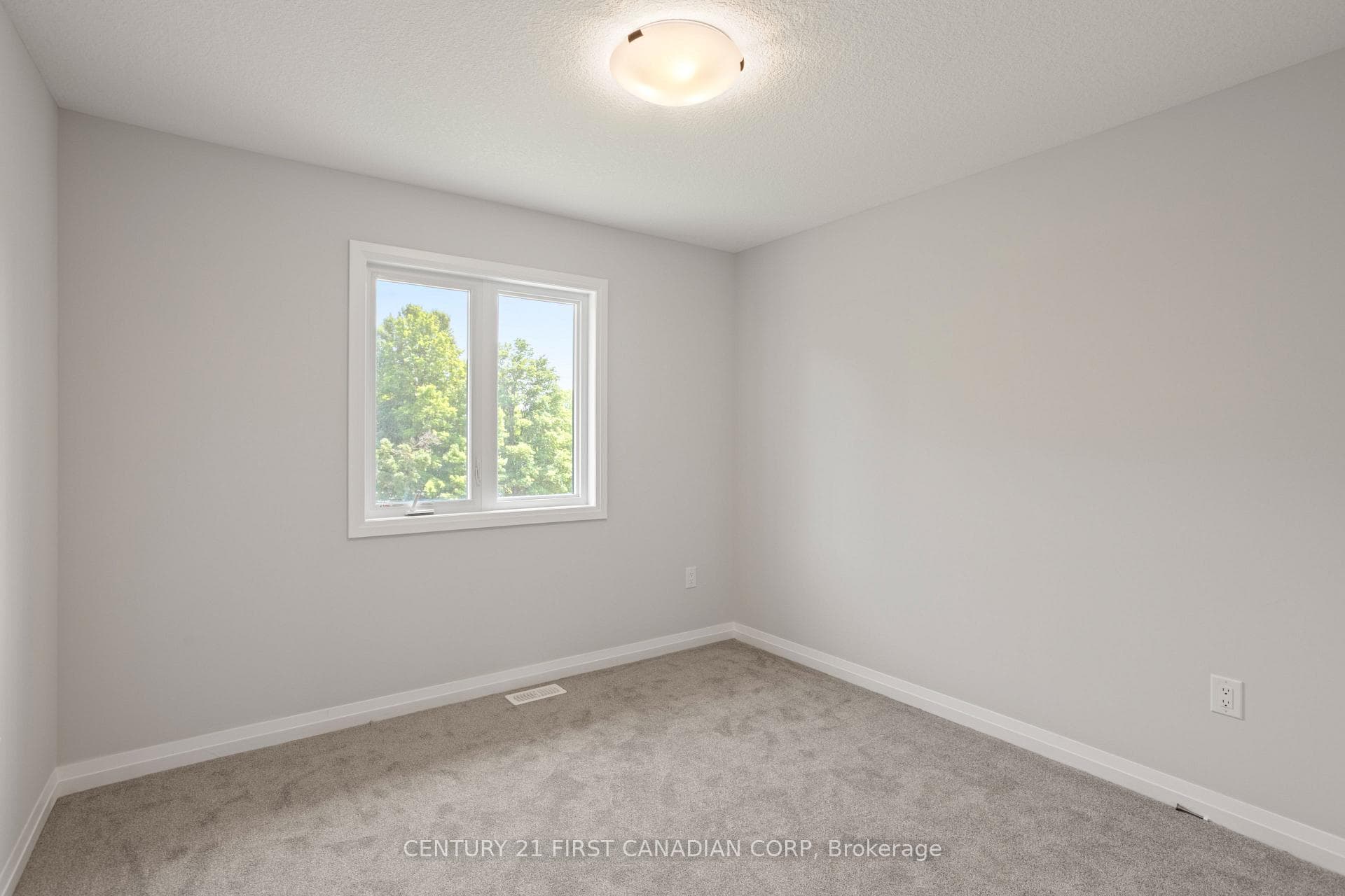 6905 HEATHWOODS Avenue photo 22