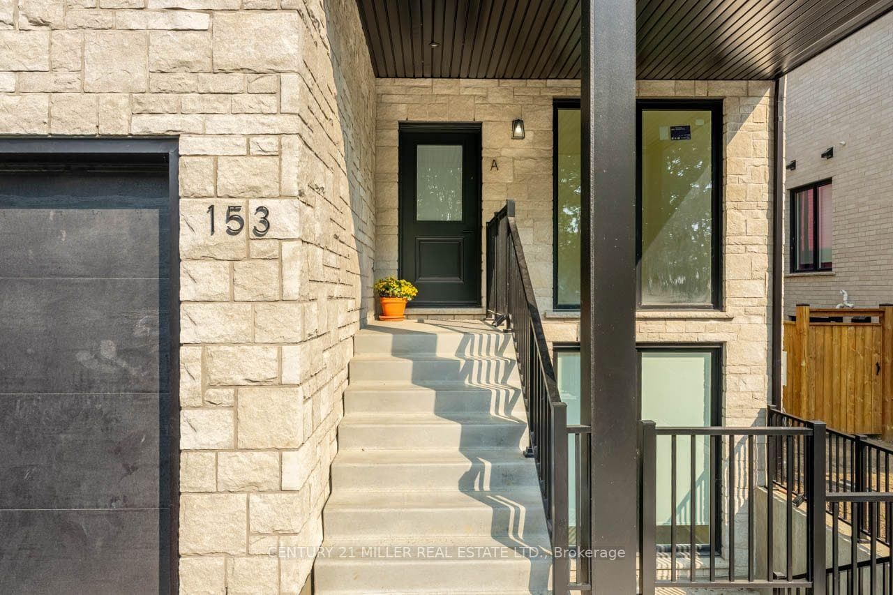 153 Richardson Street Unit A photo 2