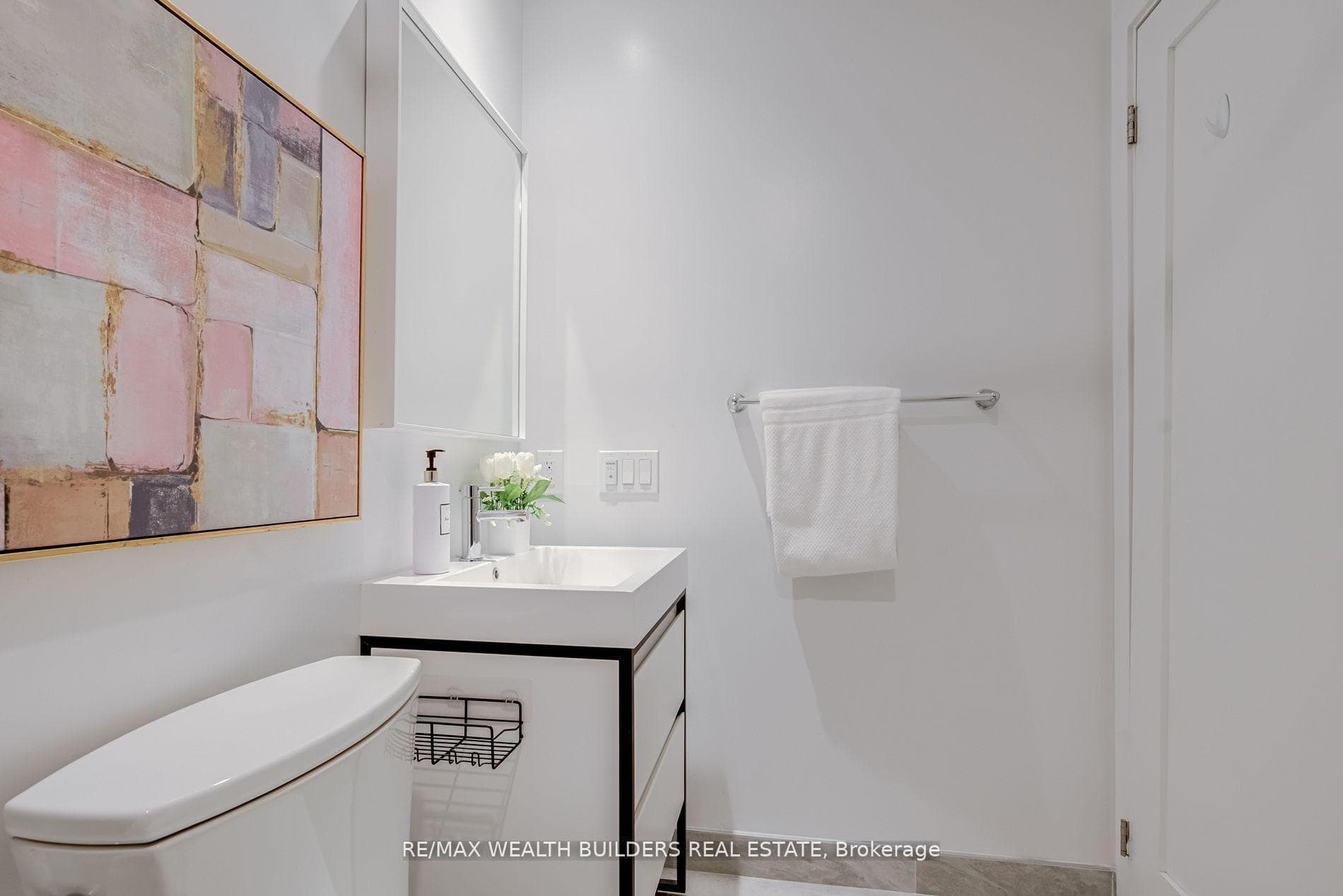 150 Logan Avenue Unit 444 photo 22