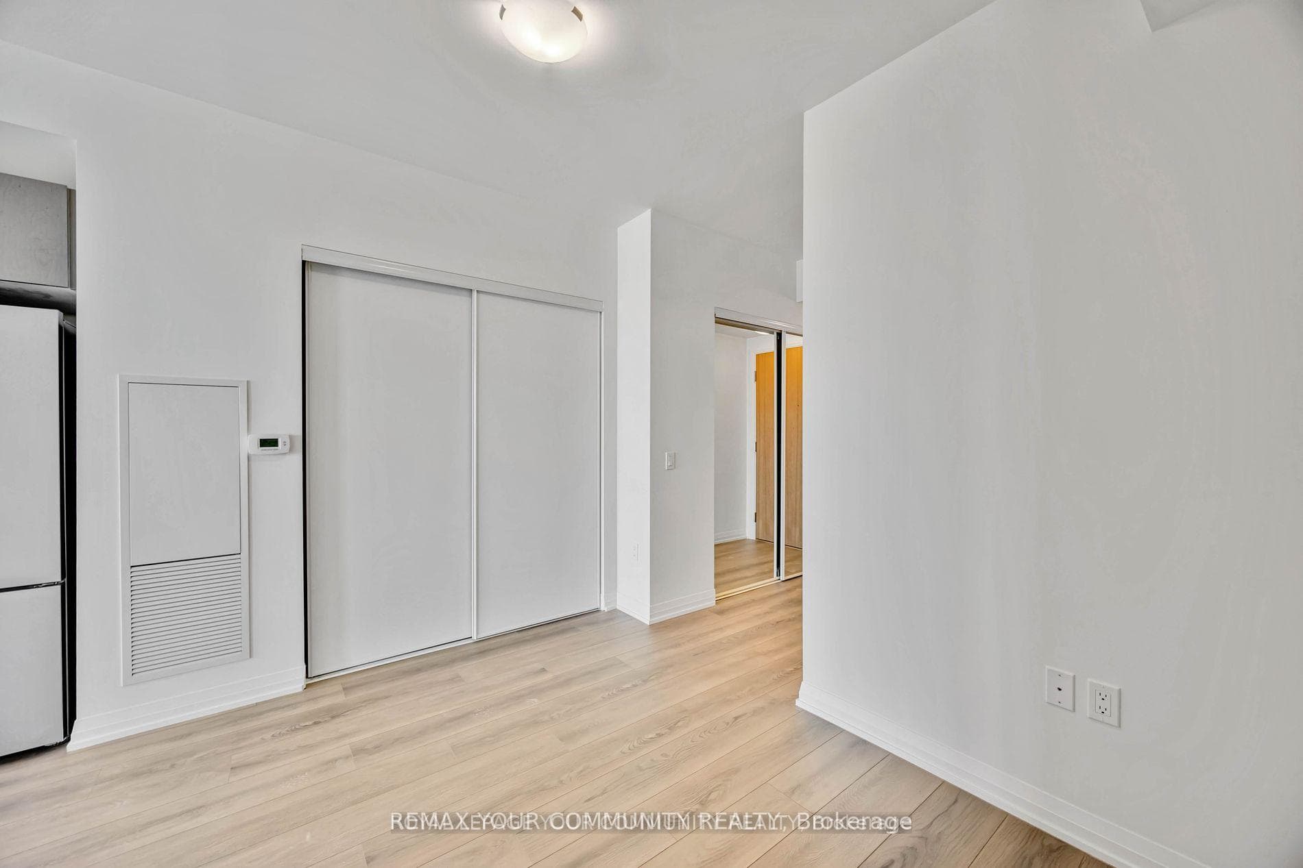 8960 Jane Street Unit 429 photo 8