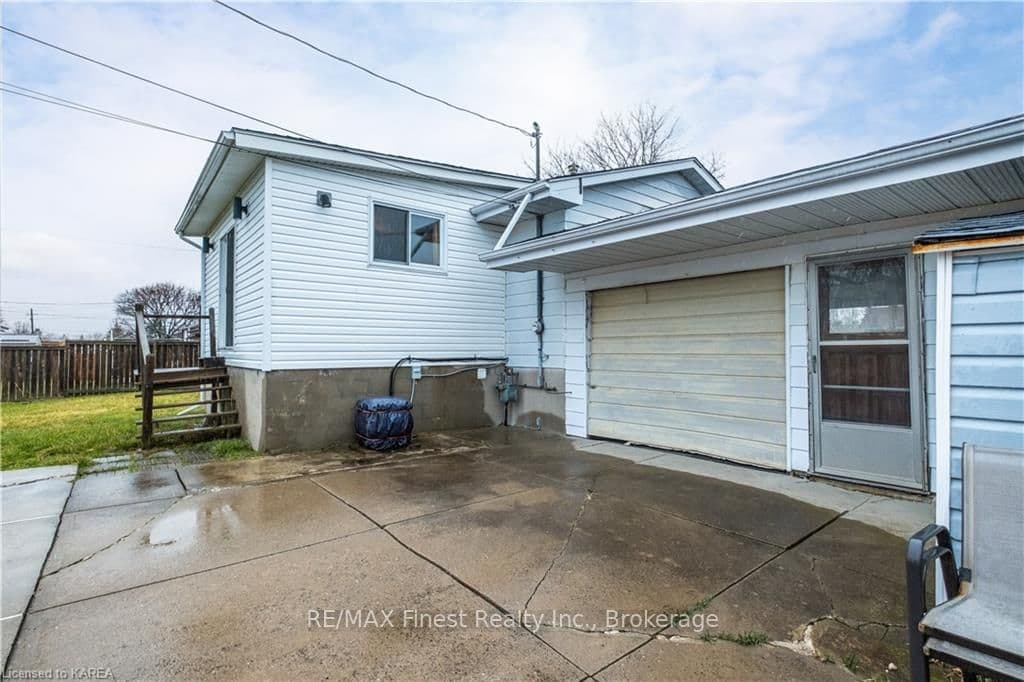 50 HARVARD Place photo 32