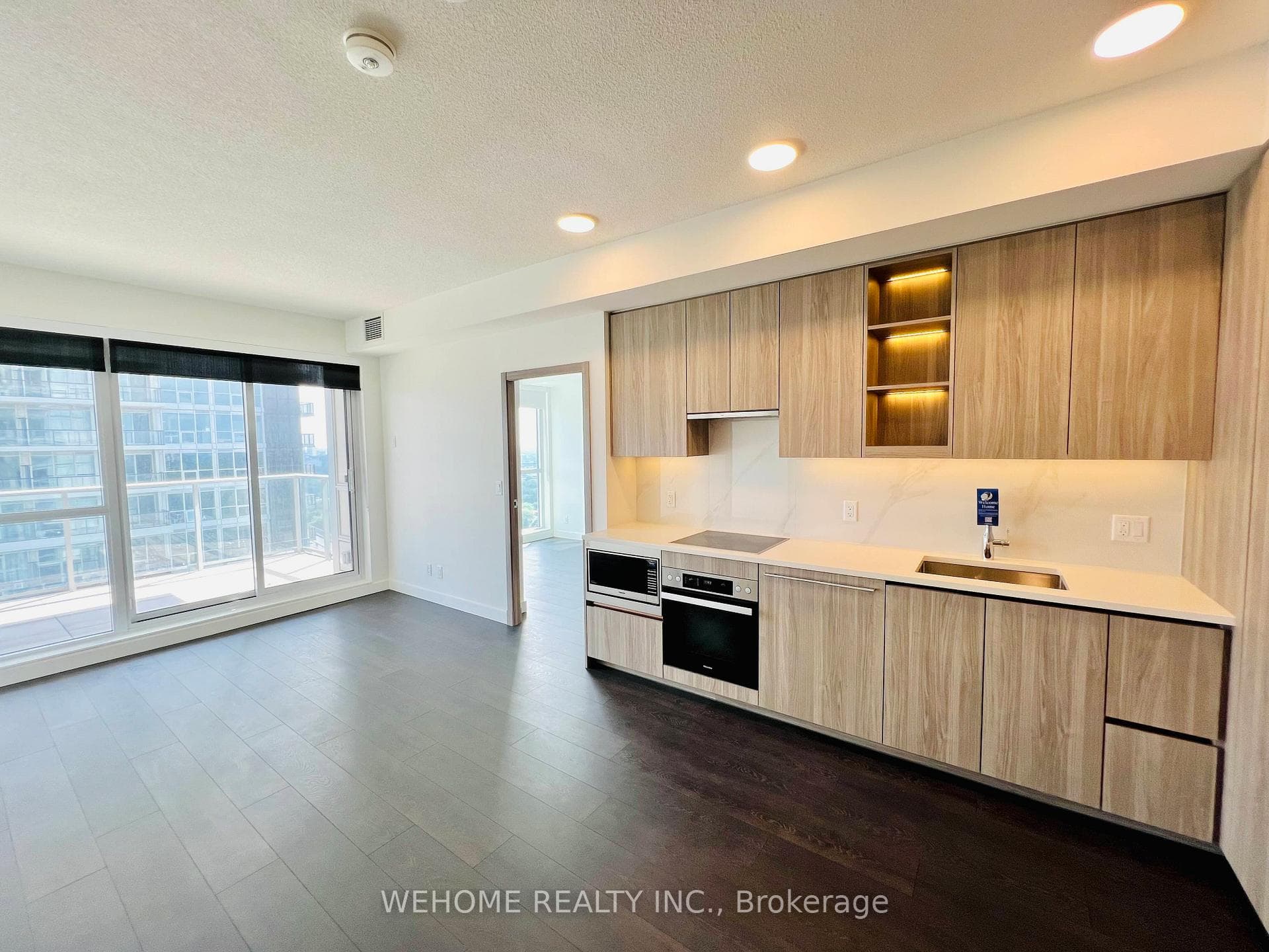 27 McMahon Drive Unit 2601 photo 8