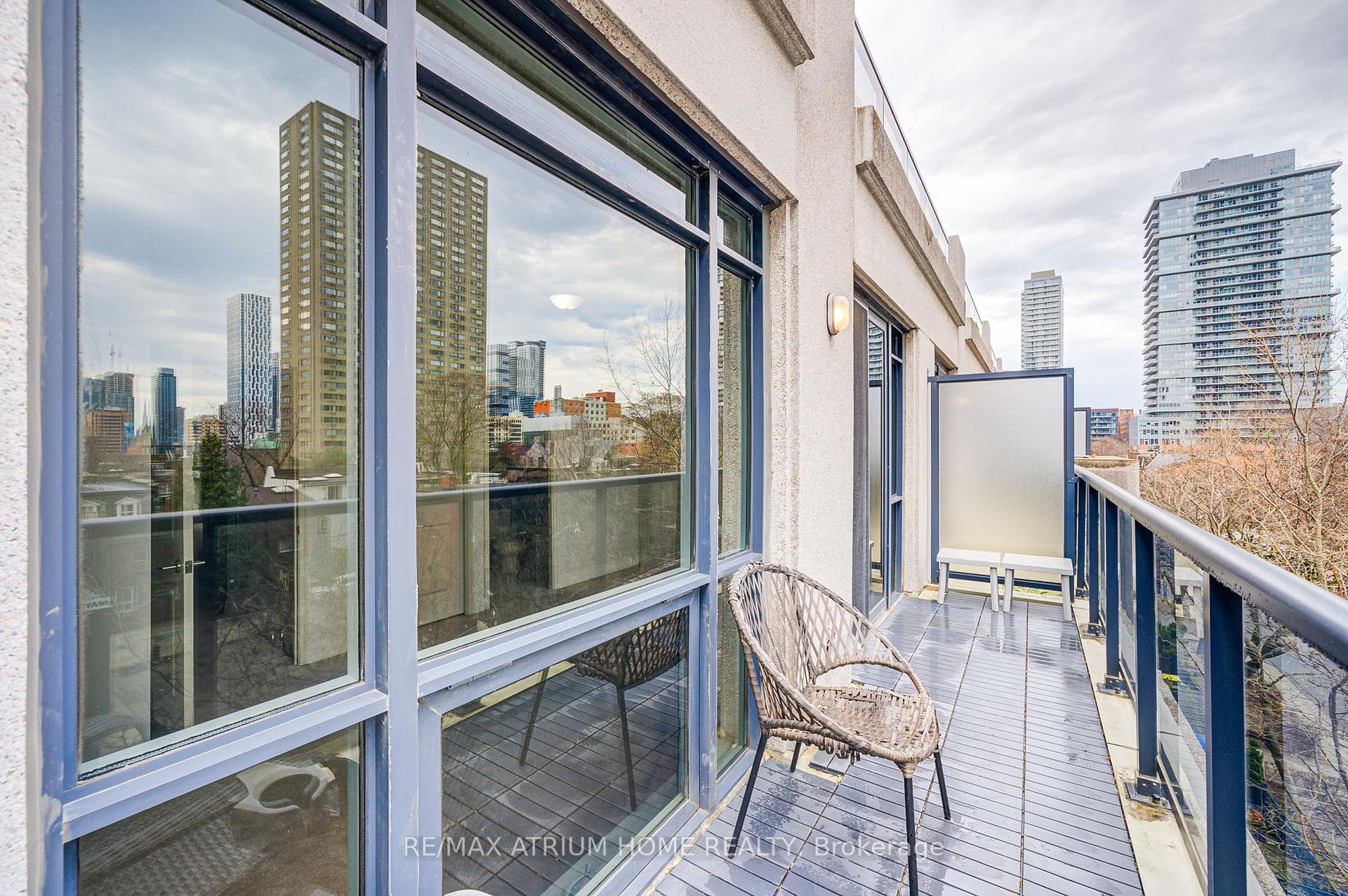 23 Carlton Street Unit 310 photo 40