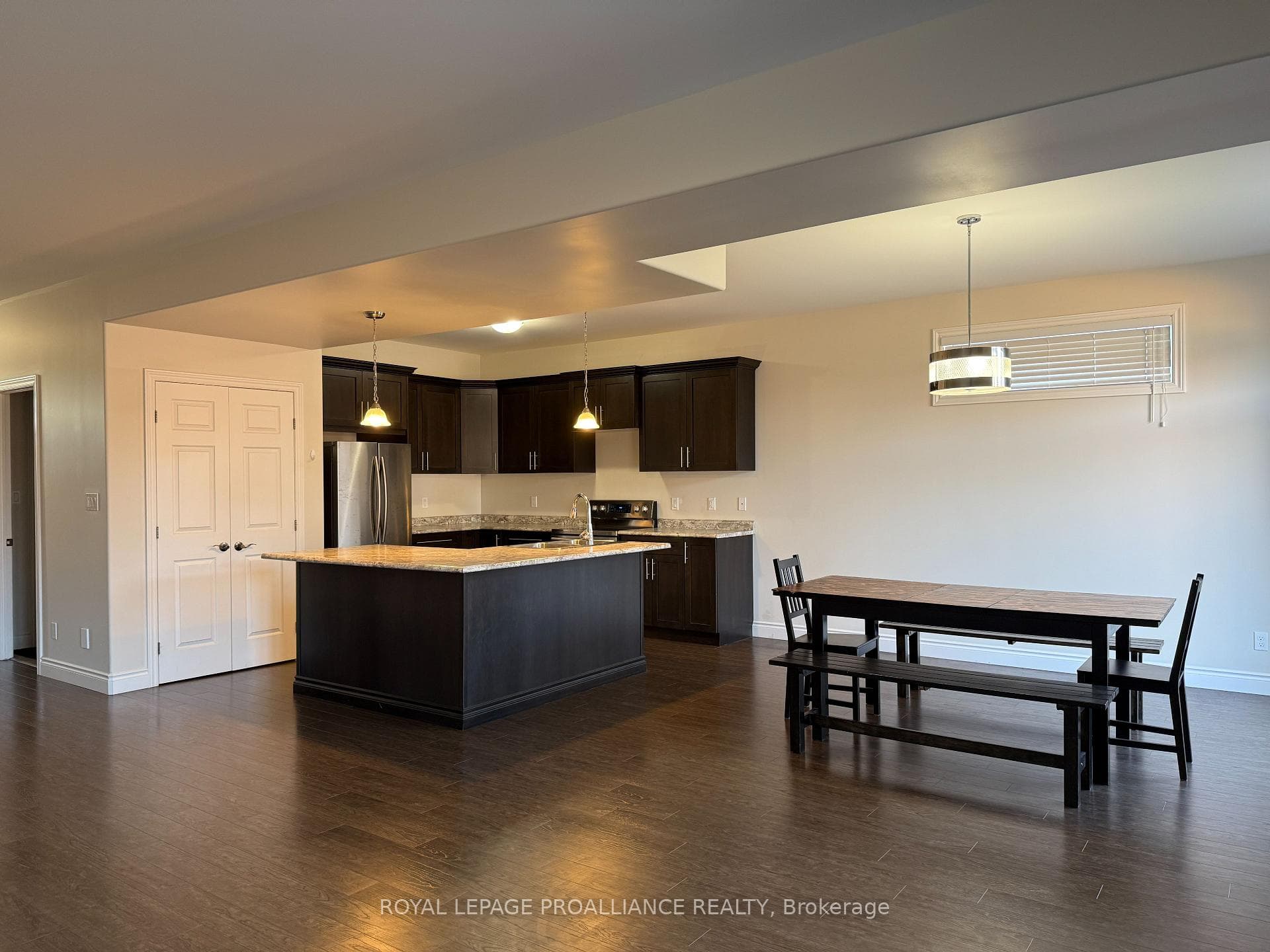 28 Primrose Crescent photo 4