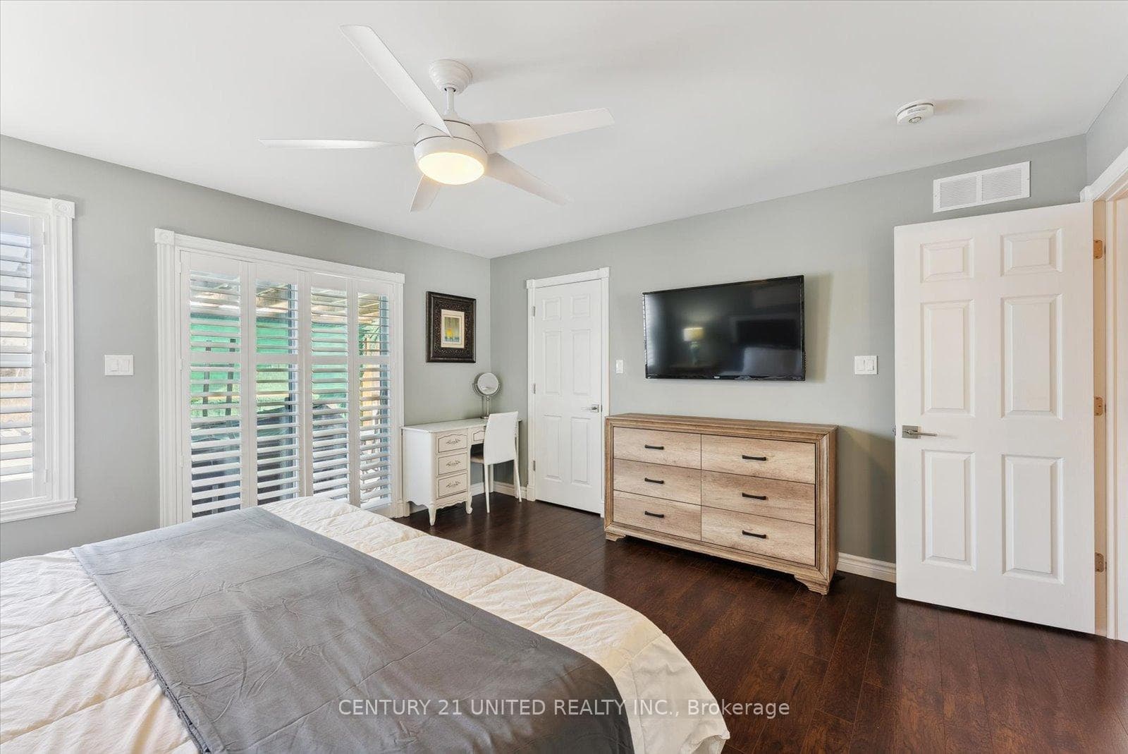 1255 Young's Cove N/A photo 17