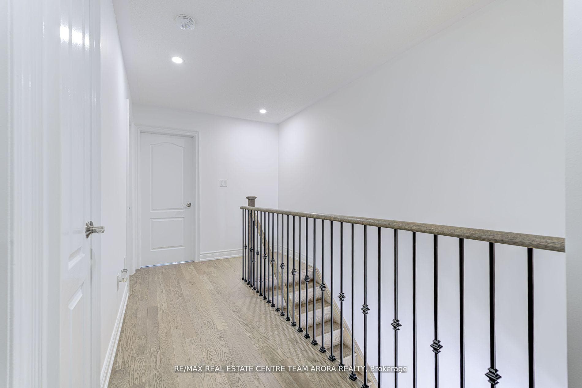 8585 Financial Drive photo 36
