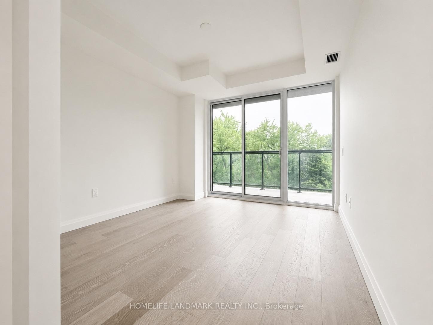 285 Avenue Road Unit 503 photo 5