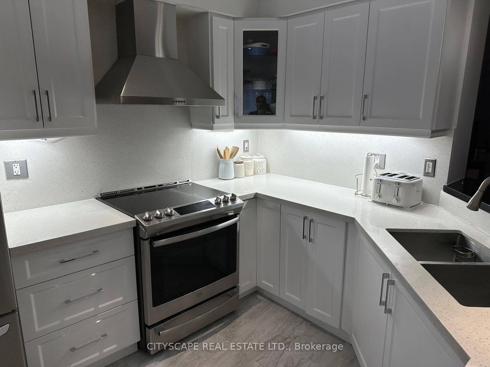 1013 Farmstead Drive photo 24