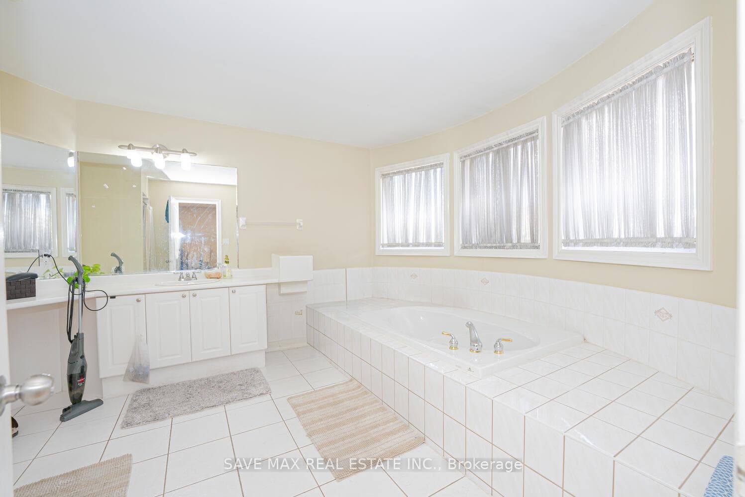 670 Macbeth Heights photo 30