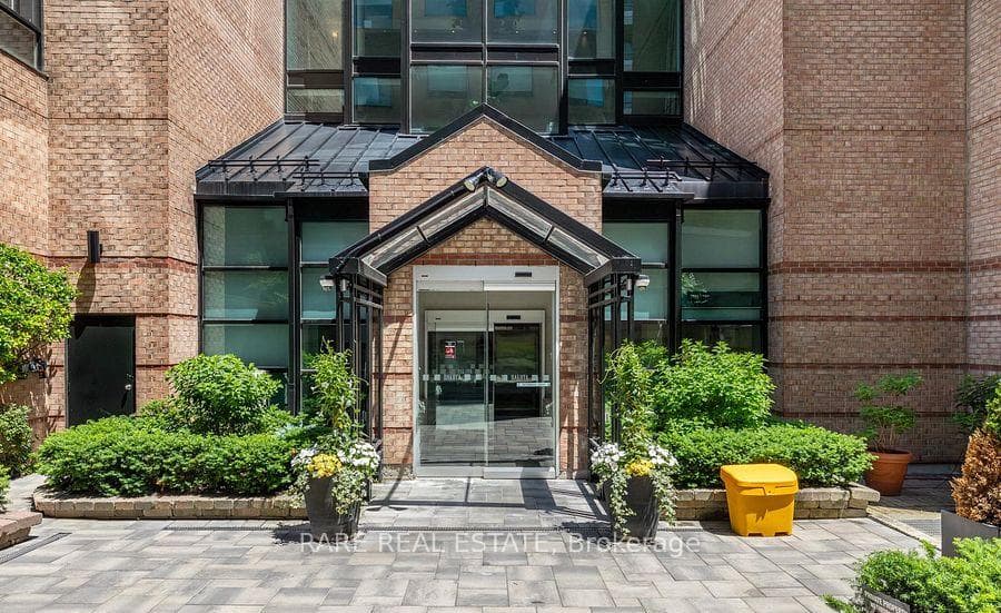 225 Davenport Road Unit 507 photo 10