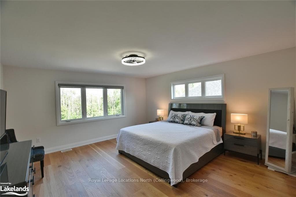 128 SPRINGSIDE Crescent photo 23