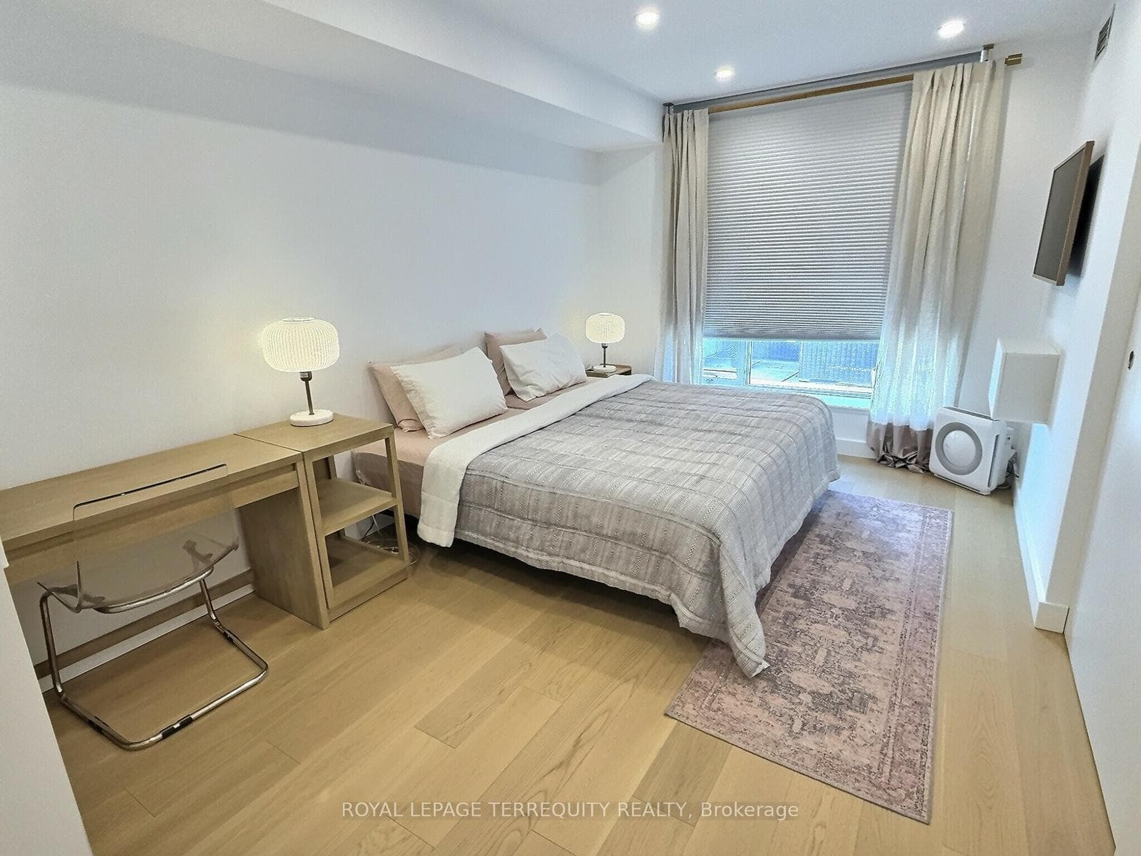 500 Queens Quay Unit 608W photo 23
