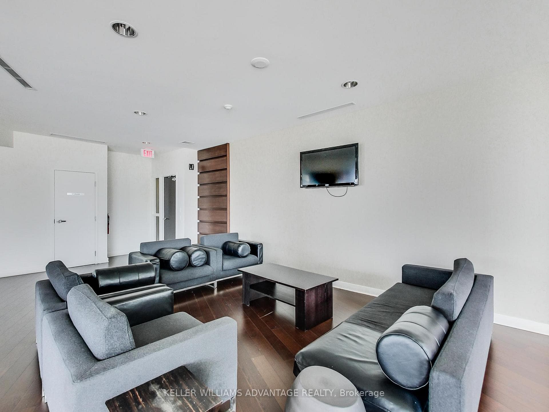 112 George Street Unit S309 photo 19