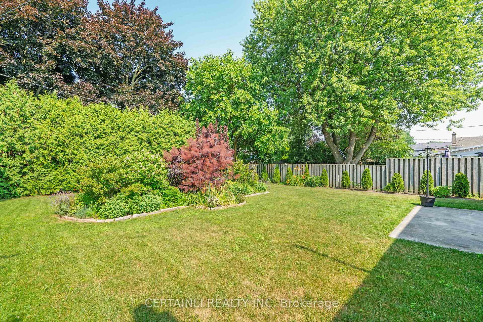 15 Hepburn Avenue photo 30