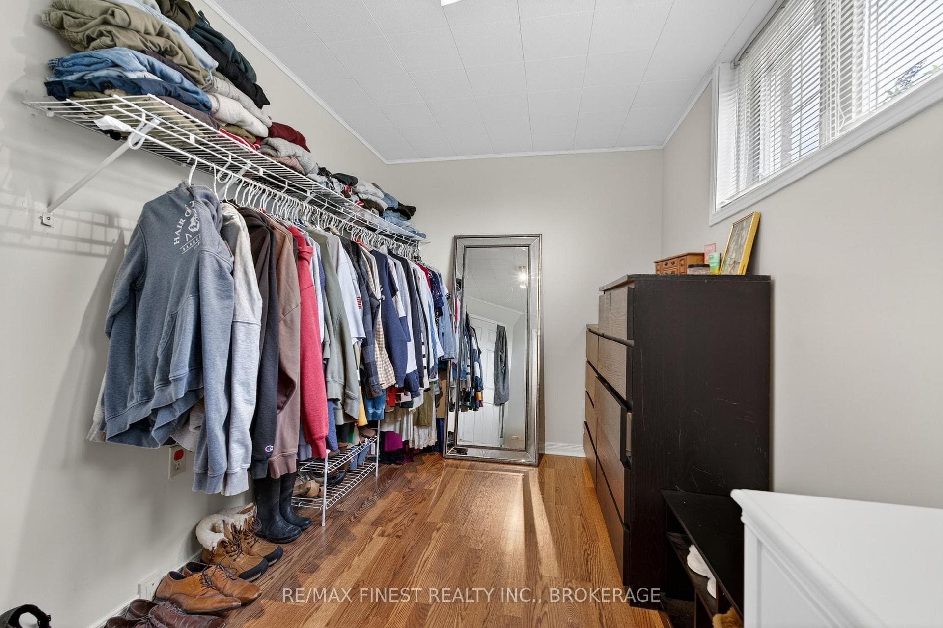 14 Chesterfield Drive photo 26