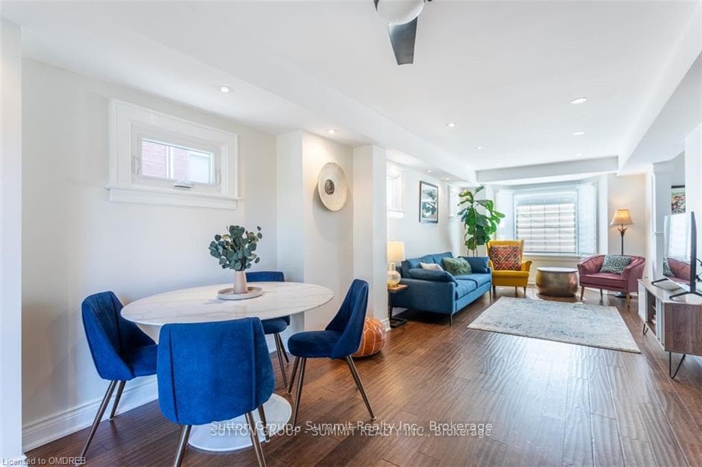 194 PARK Row photo 8