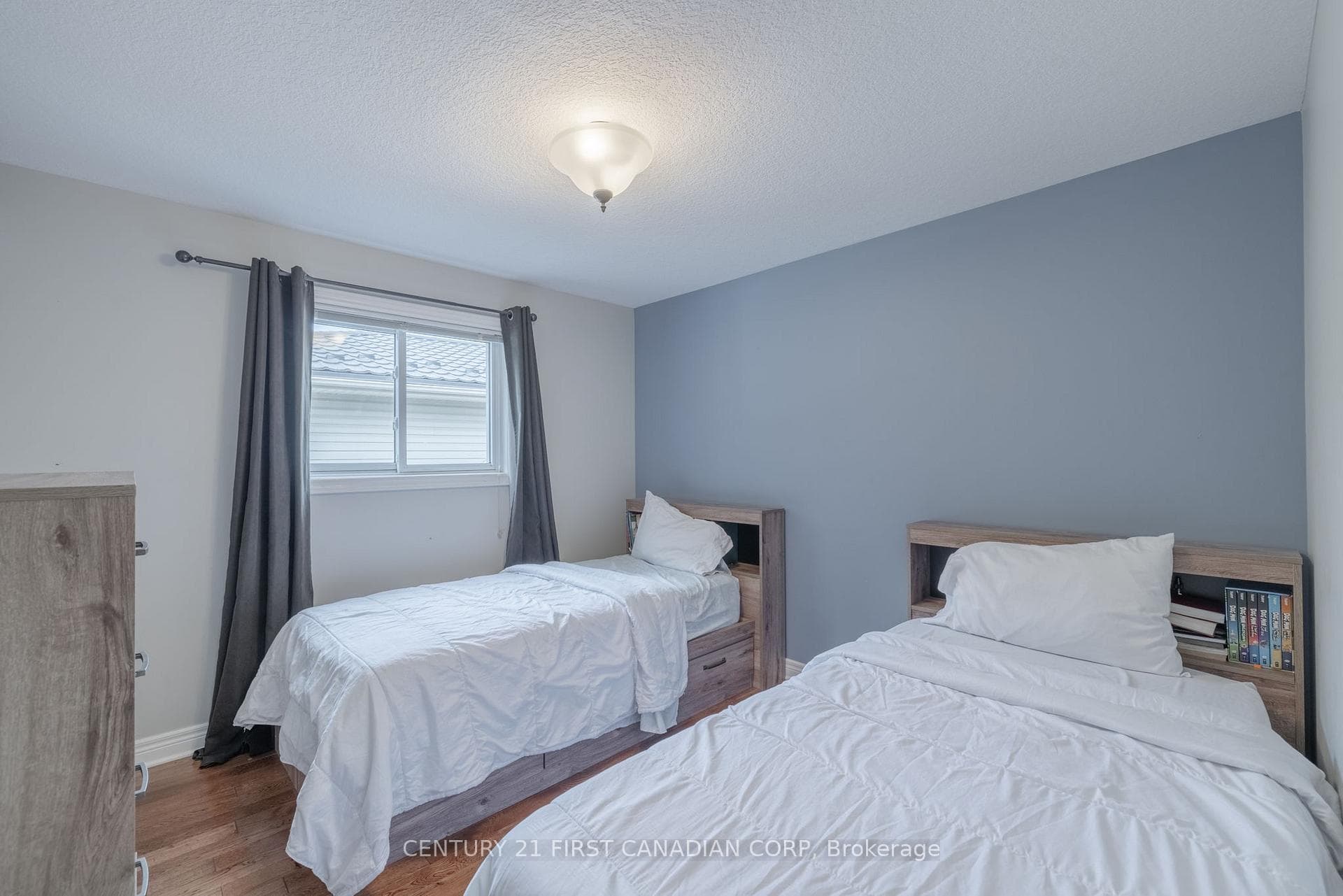 9 Rexway Road photo 14