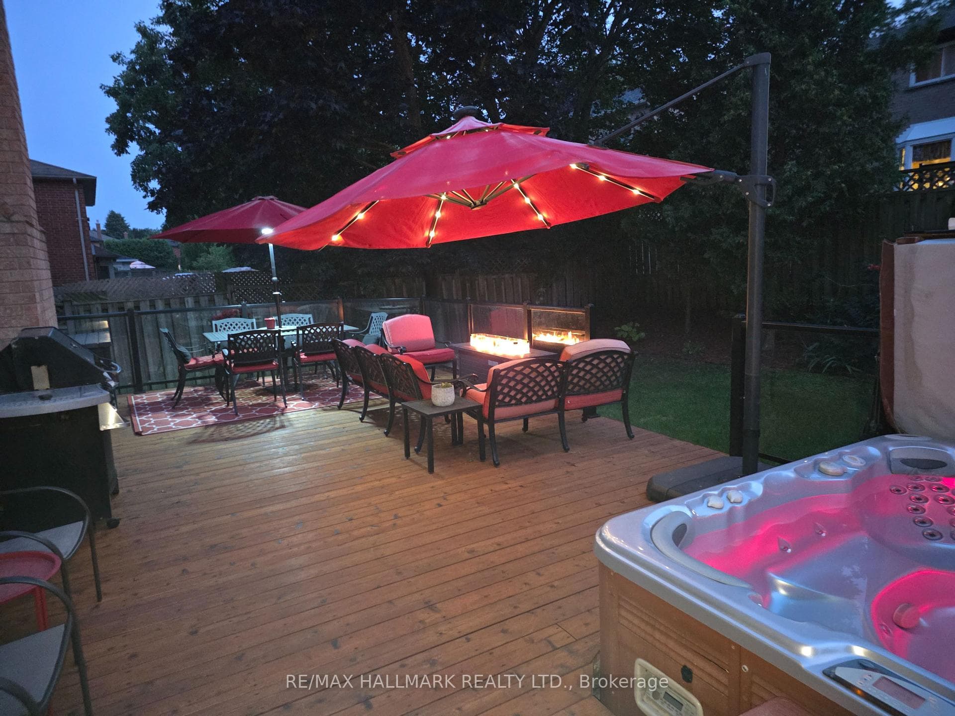 12 Bowes Garden Court photo 37