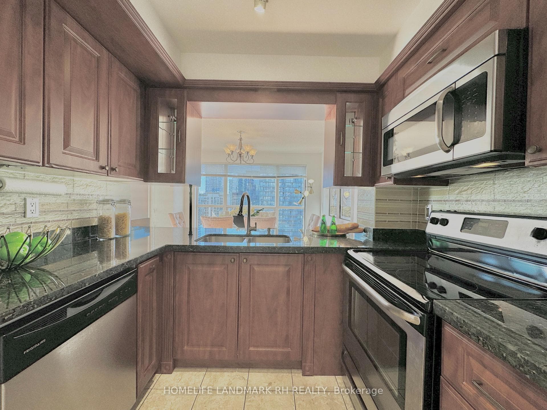 909 Bay Street Unit 2607 photo 11