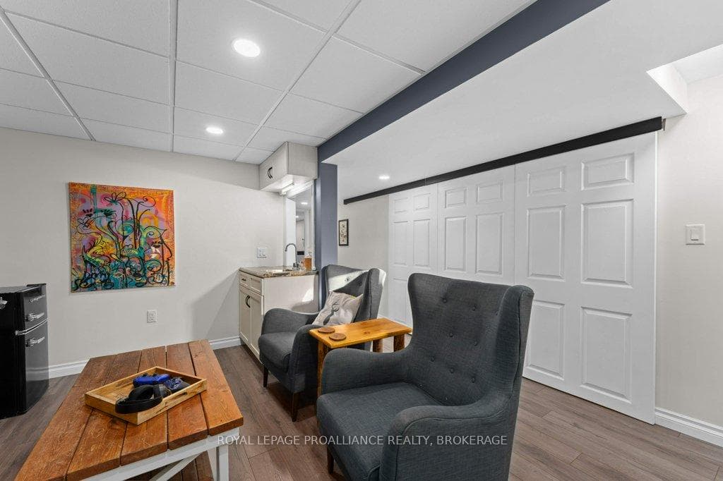 798 Newmarket Lane photo 32