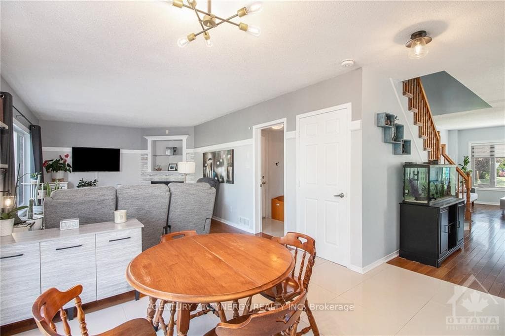 1686 LIBERTY Way photo 8