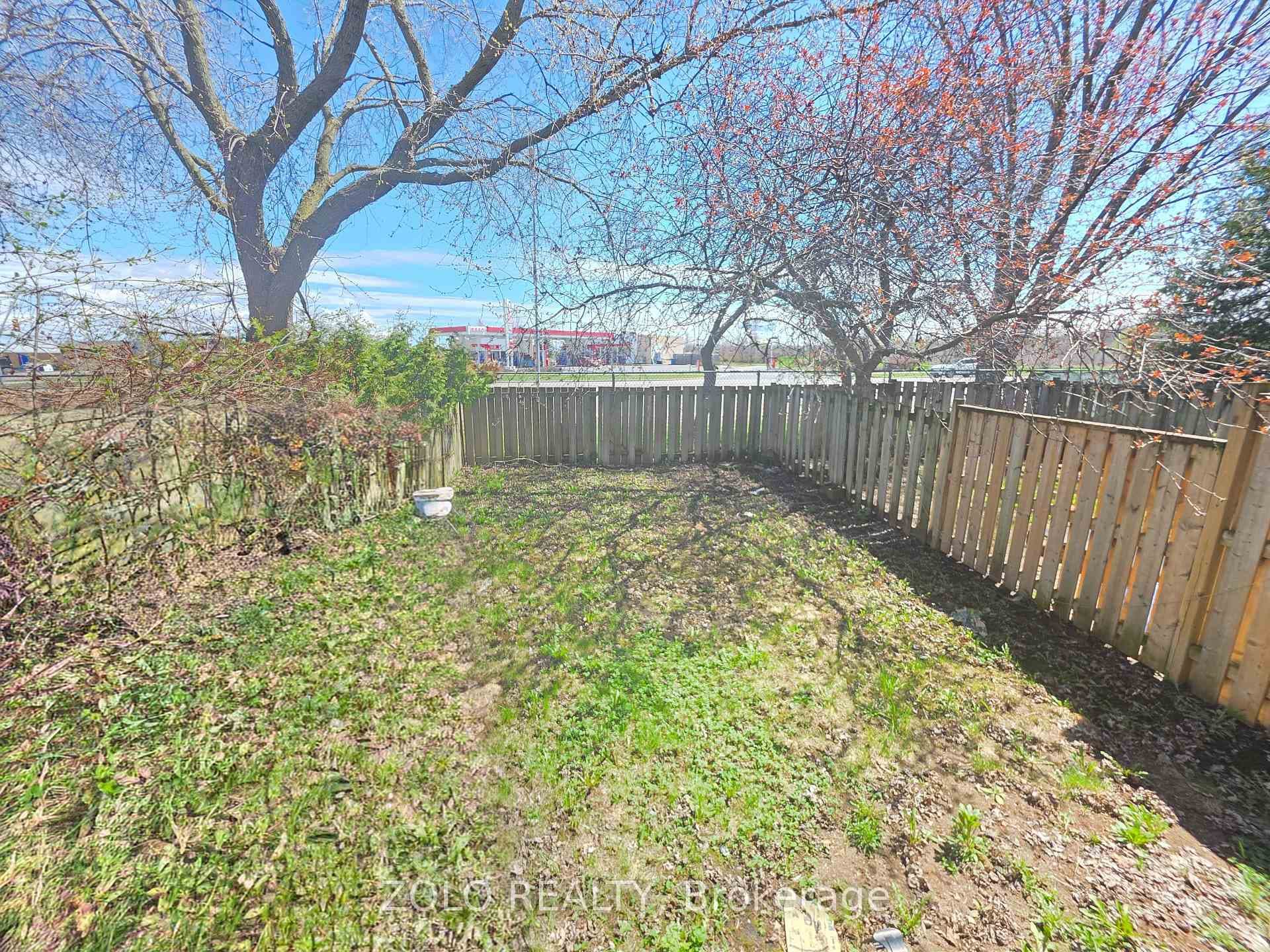 90 Rosemund Crescent Unit 35 photo 10