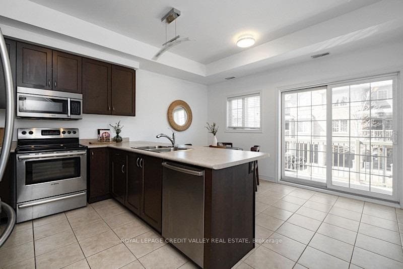 1401 Plains Road Unit 29 photo 10