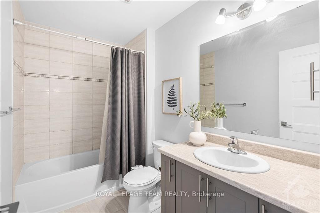 83 CHRISTIE Street photo 21
