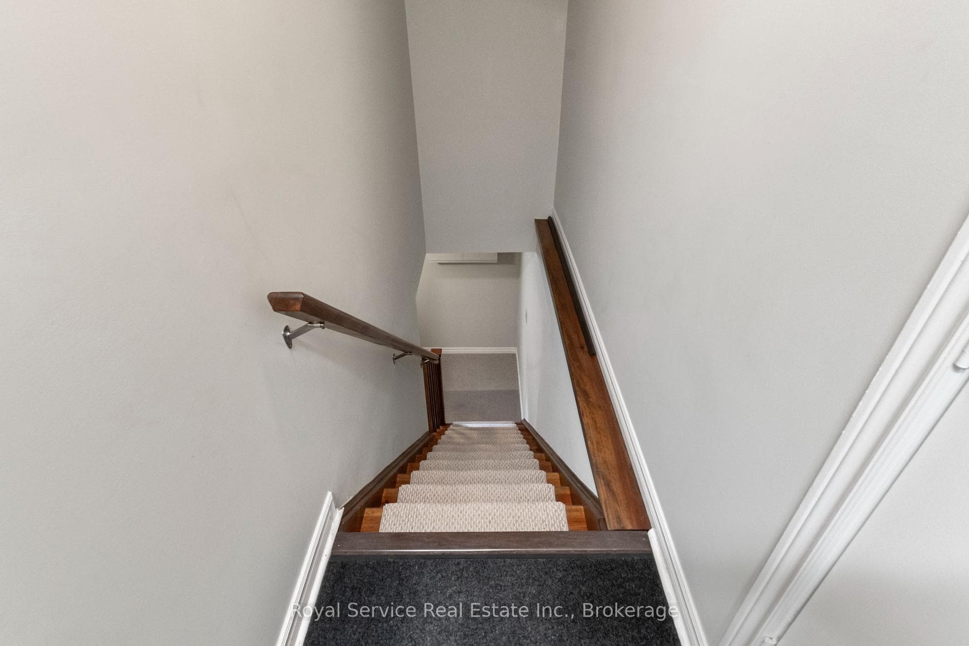 33 Russell Hill Road photo 33