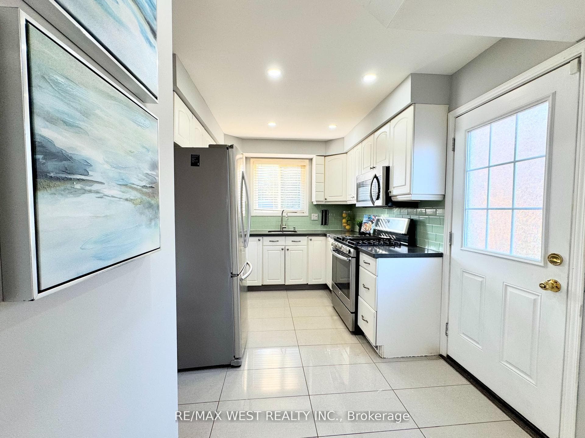 1342 Roylen Road photo 11