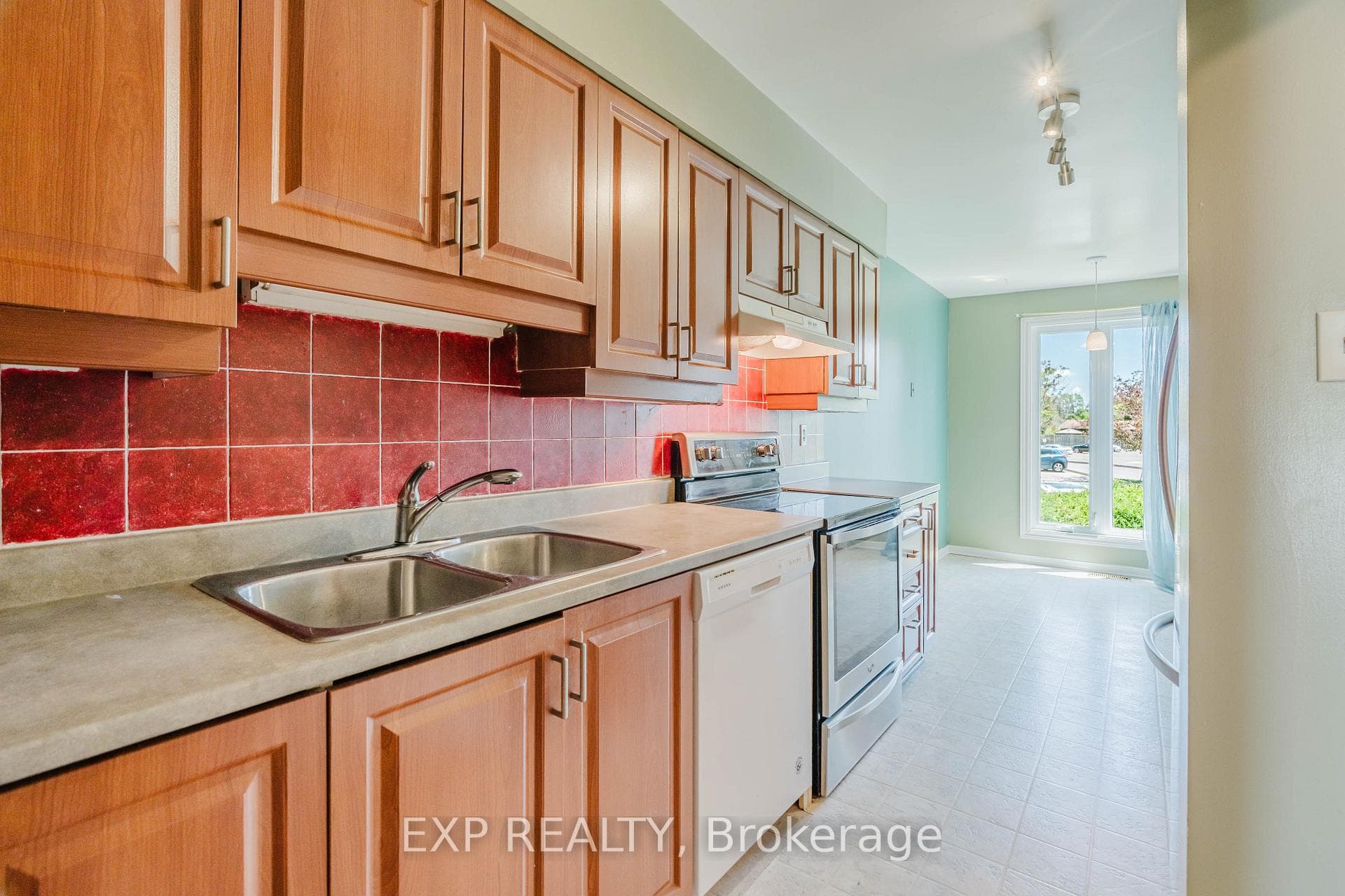 6 Forsyth Lane Unit 29 photo 23