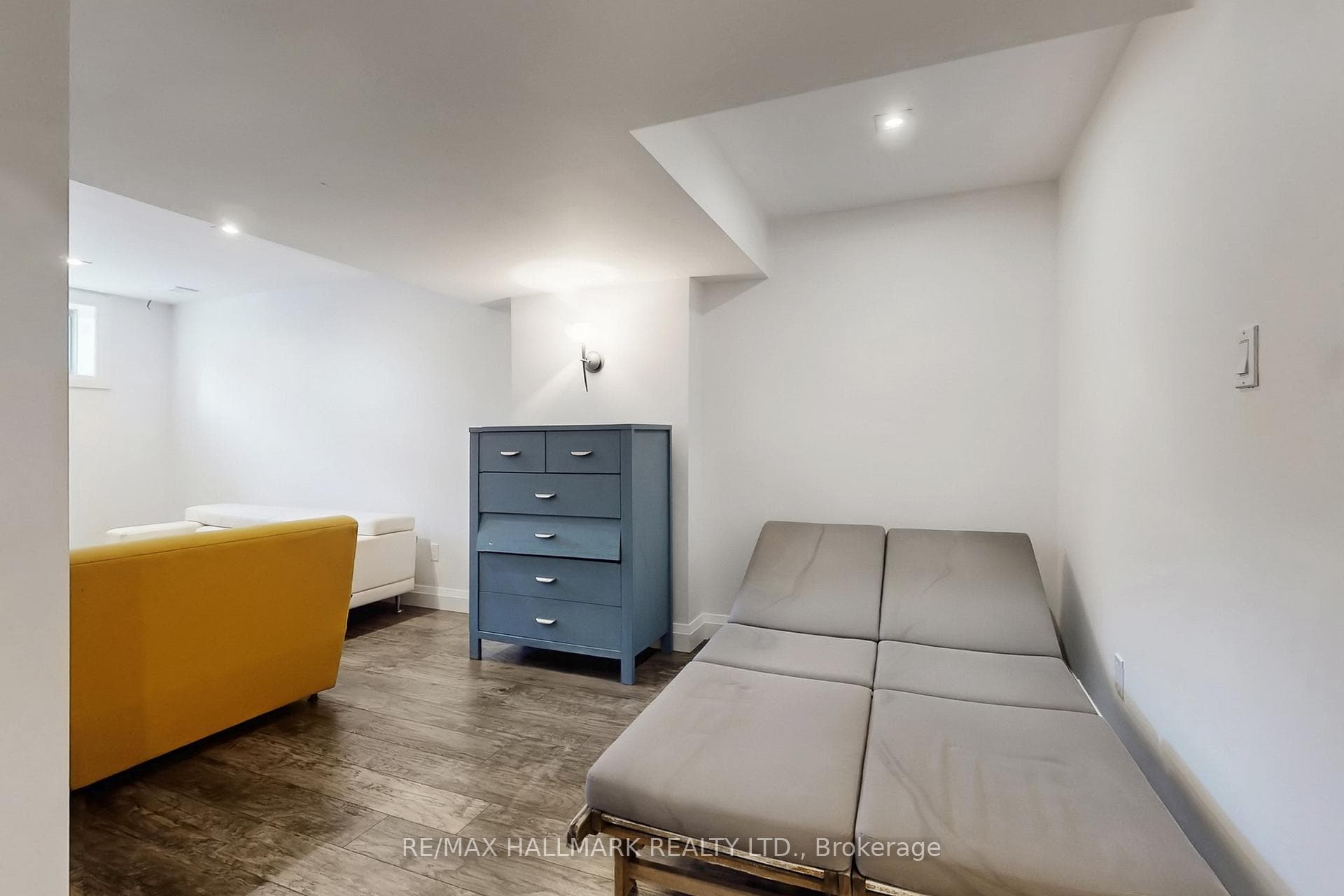 1135 Cenotaph Boulevard photo 32