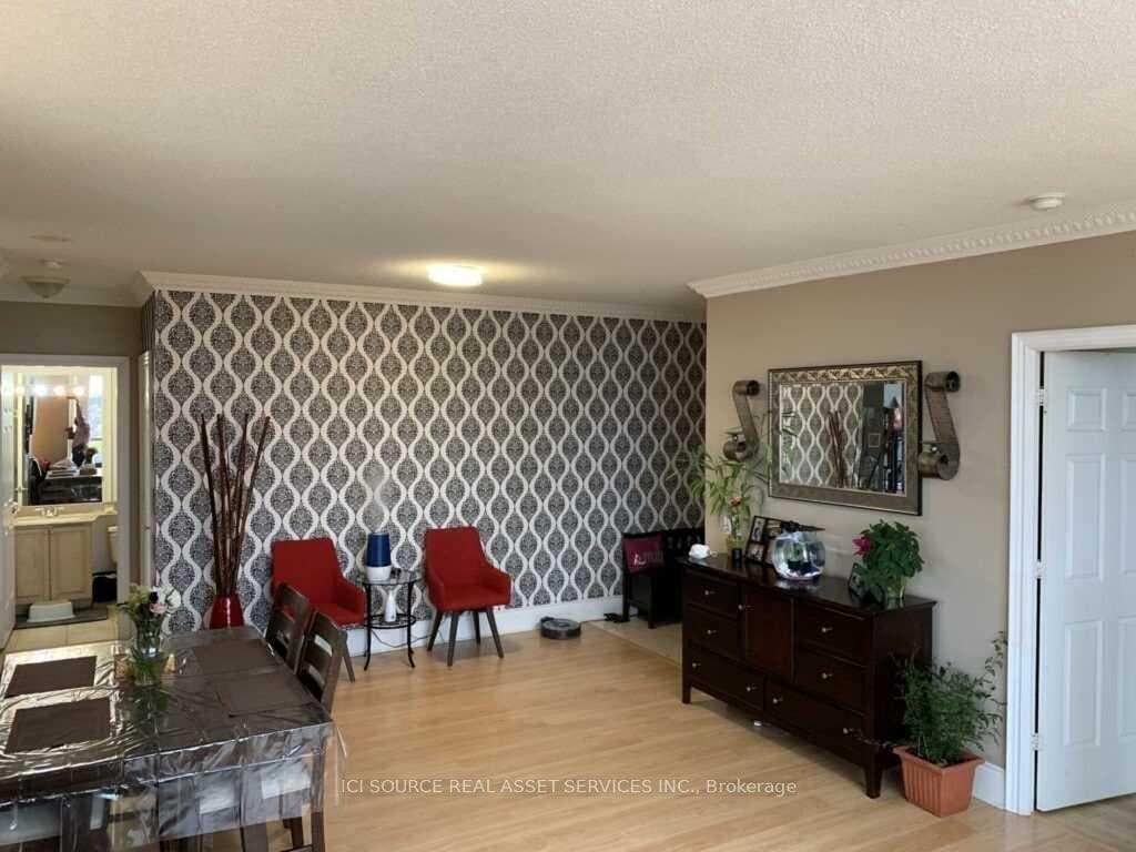 5233 Dundas Street Unit 2320 photo 5