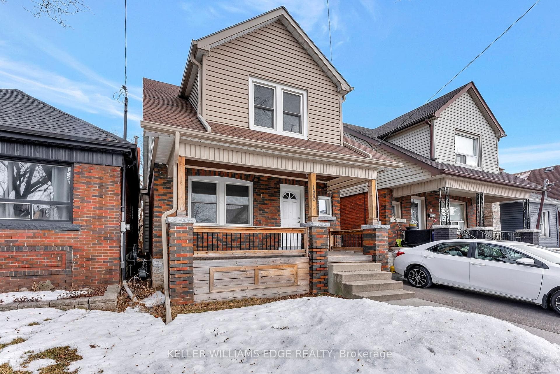 120 Barons Avenue photo 2