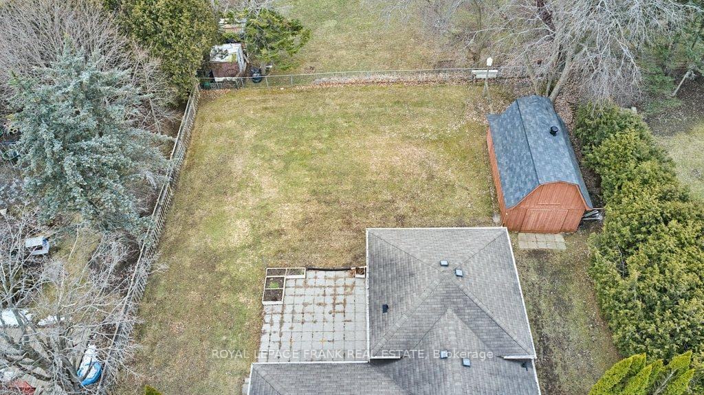 Aerial View Yard