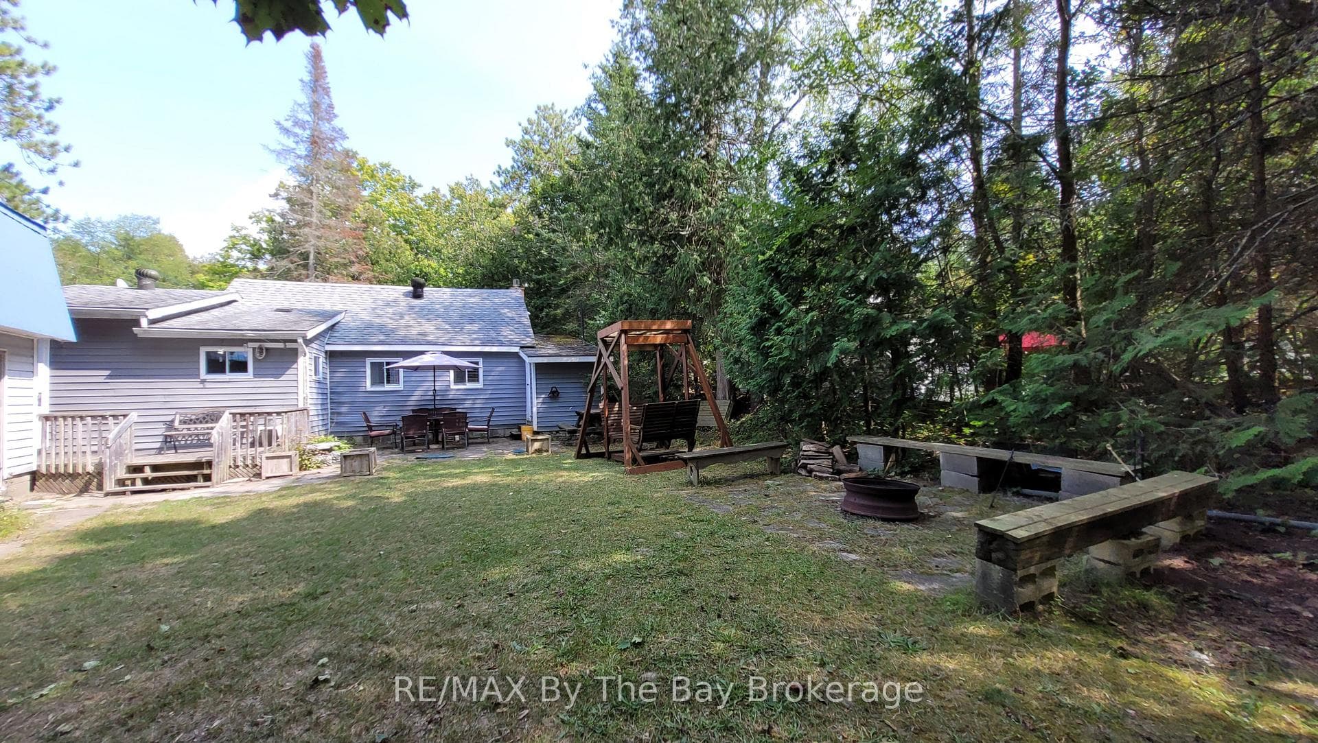 1120 King Edward Avenue photo 25
