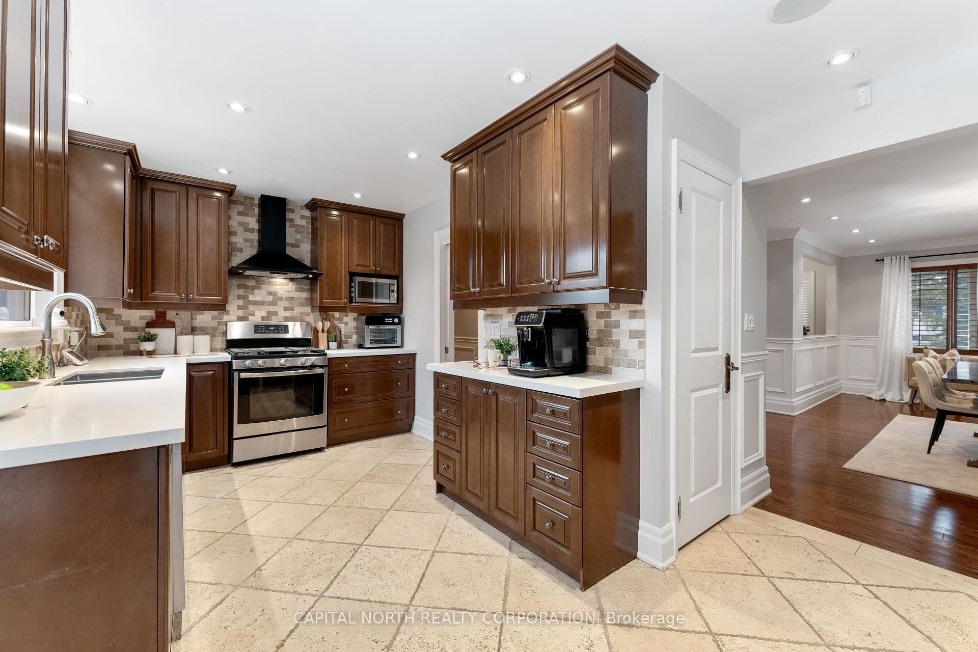 315 Bennet Drive photo 7