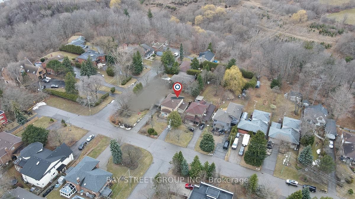 6 Larwood Boulevard photo 45