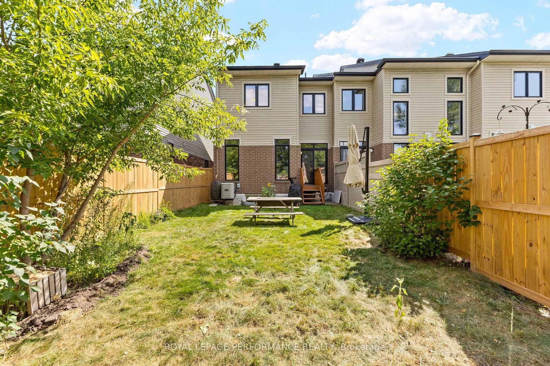160 Mattingly Way photo 36