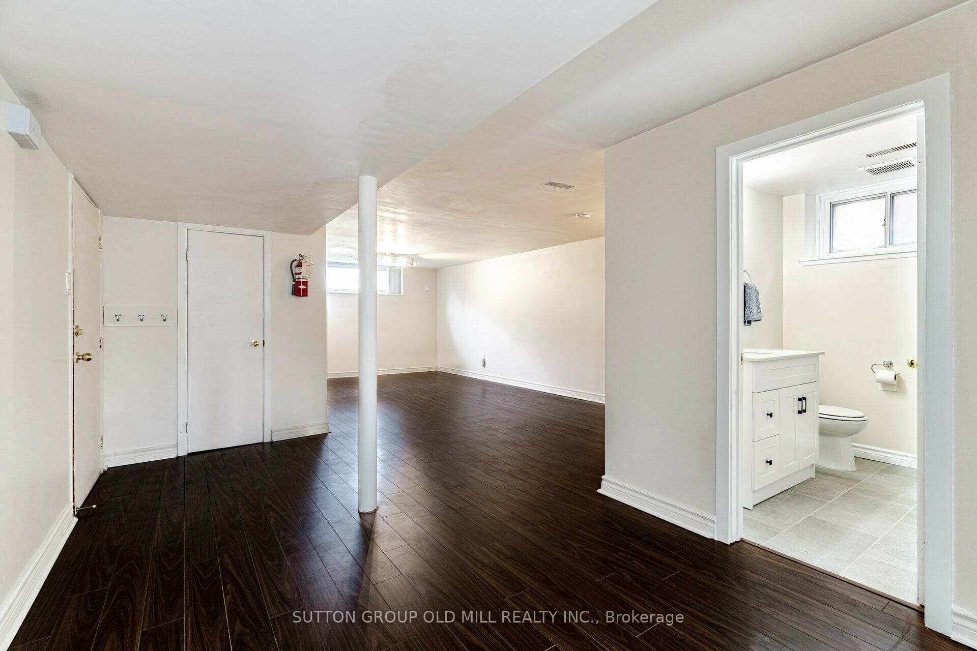 5 Applefield Drive Unit Lower photo 6
