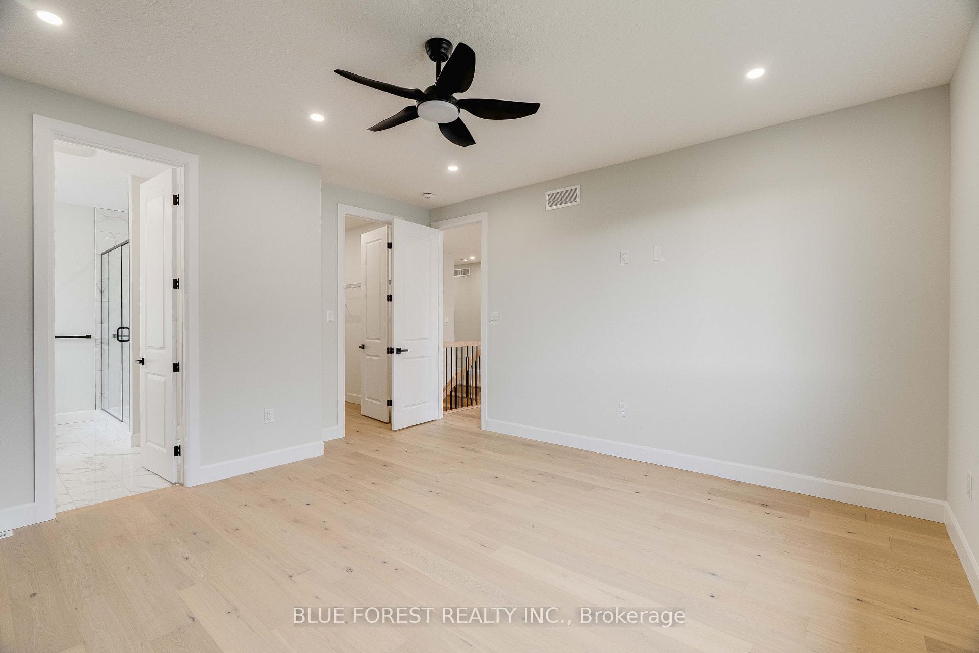 303 Nancy Street photo 17