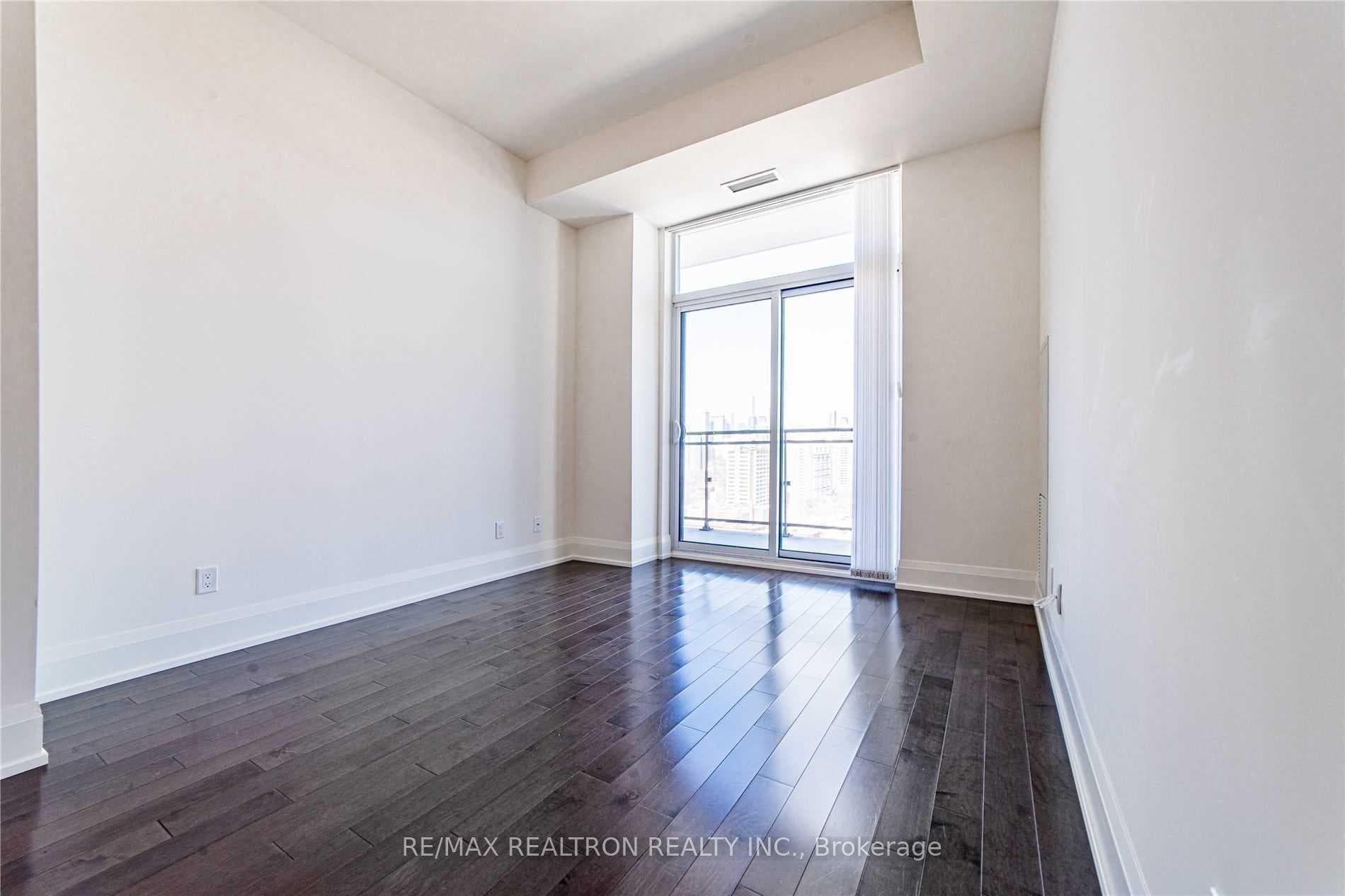 460 Adelaide Street Unit PH116 photo 6