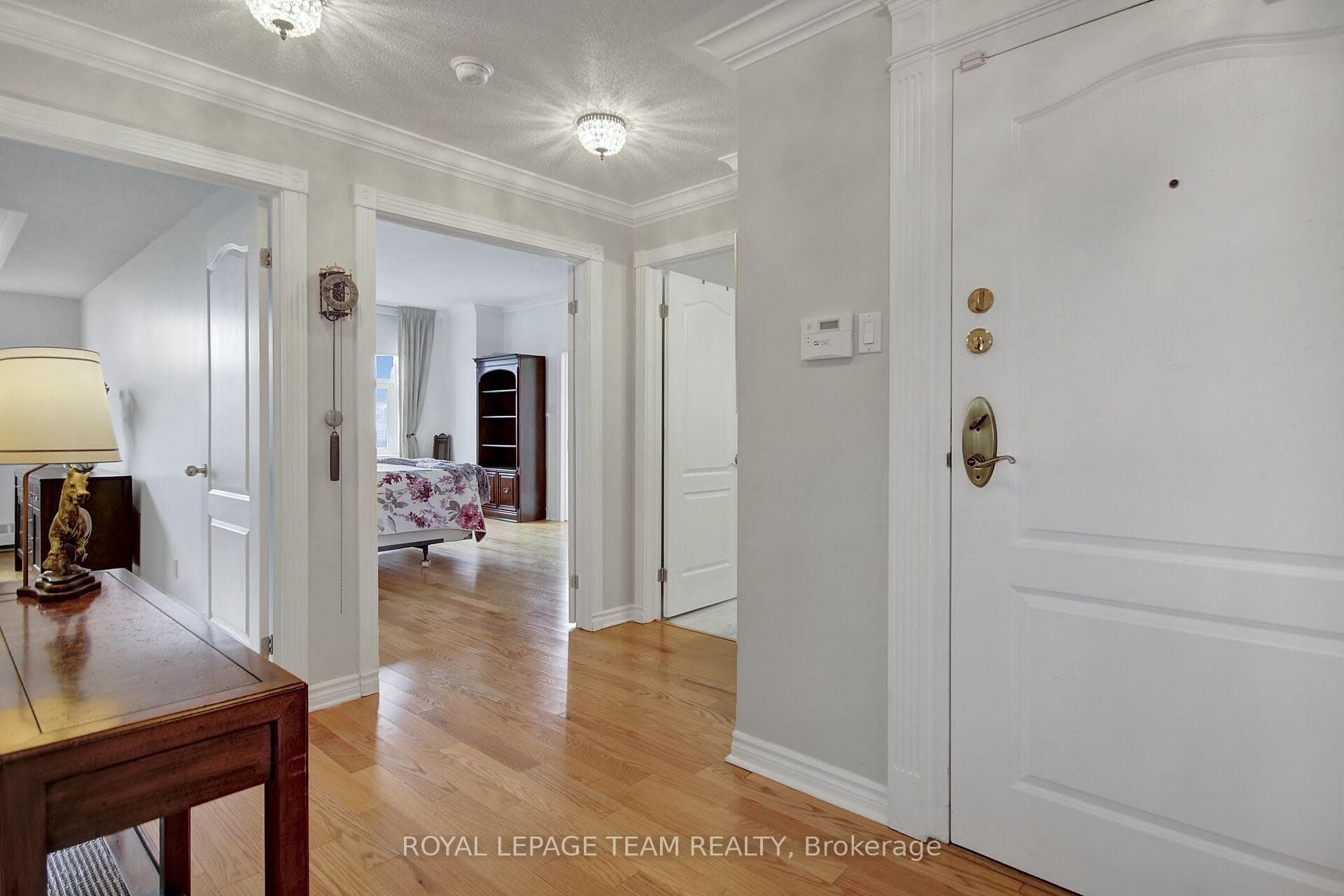 131 Wurtemburg Street Unit 804 photo 22
