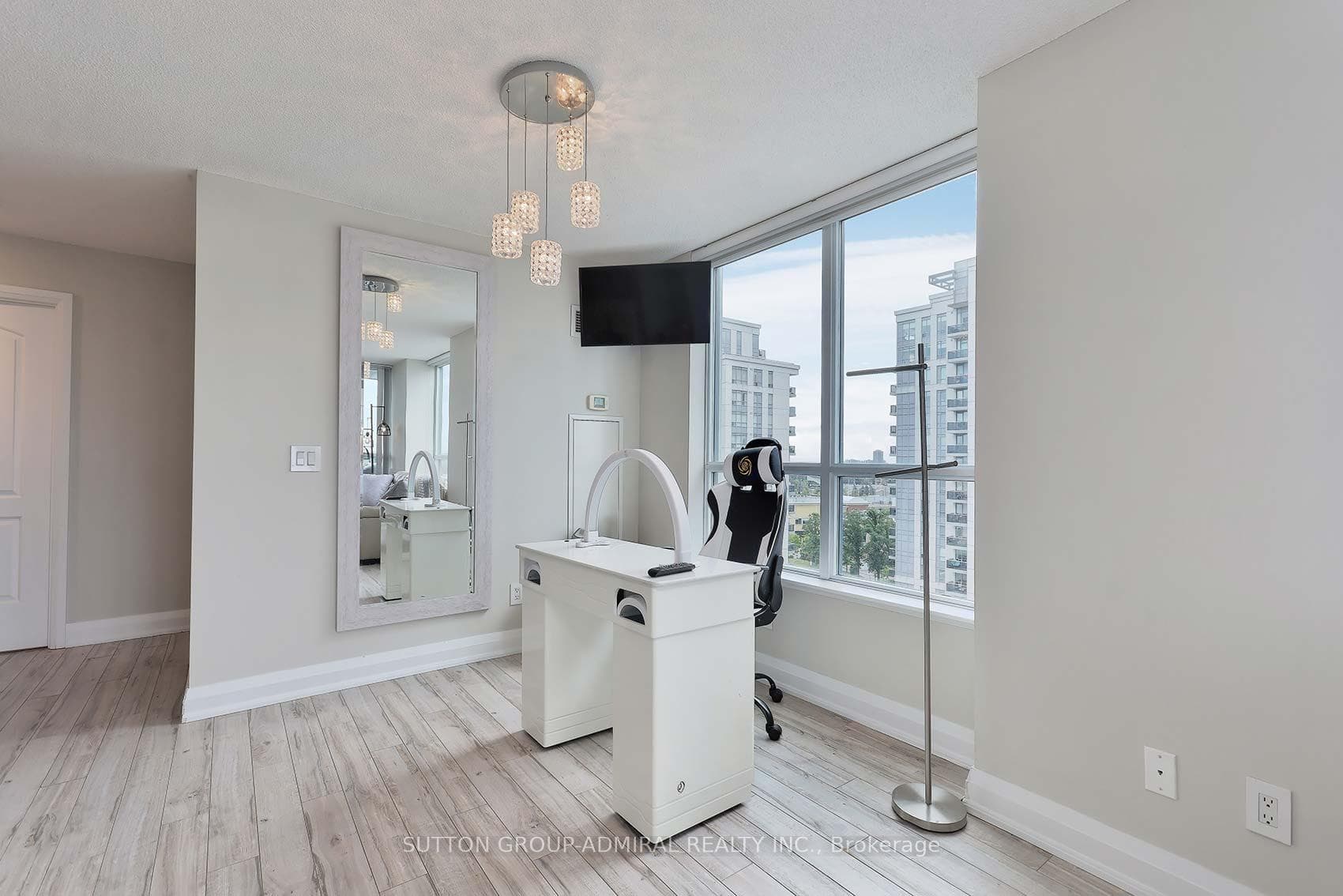 30 North Park Road Unit 1008 photo 18