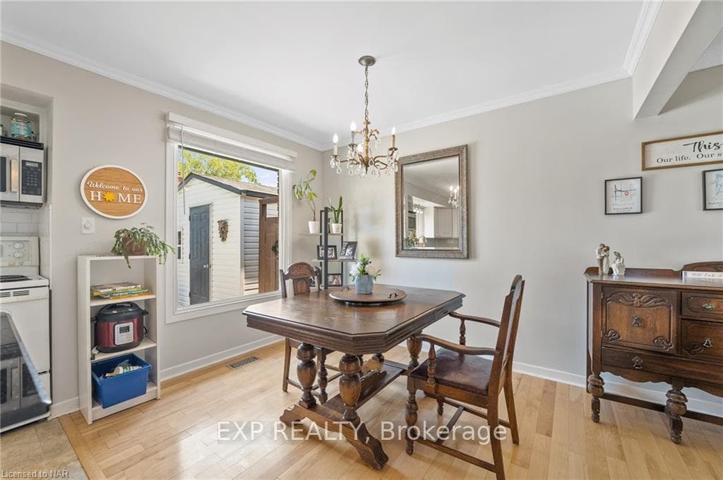 22 SHERMAN Drive photo 11