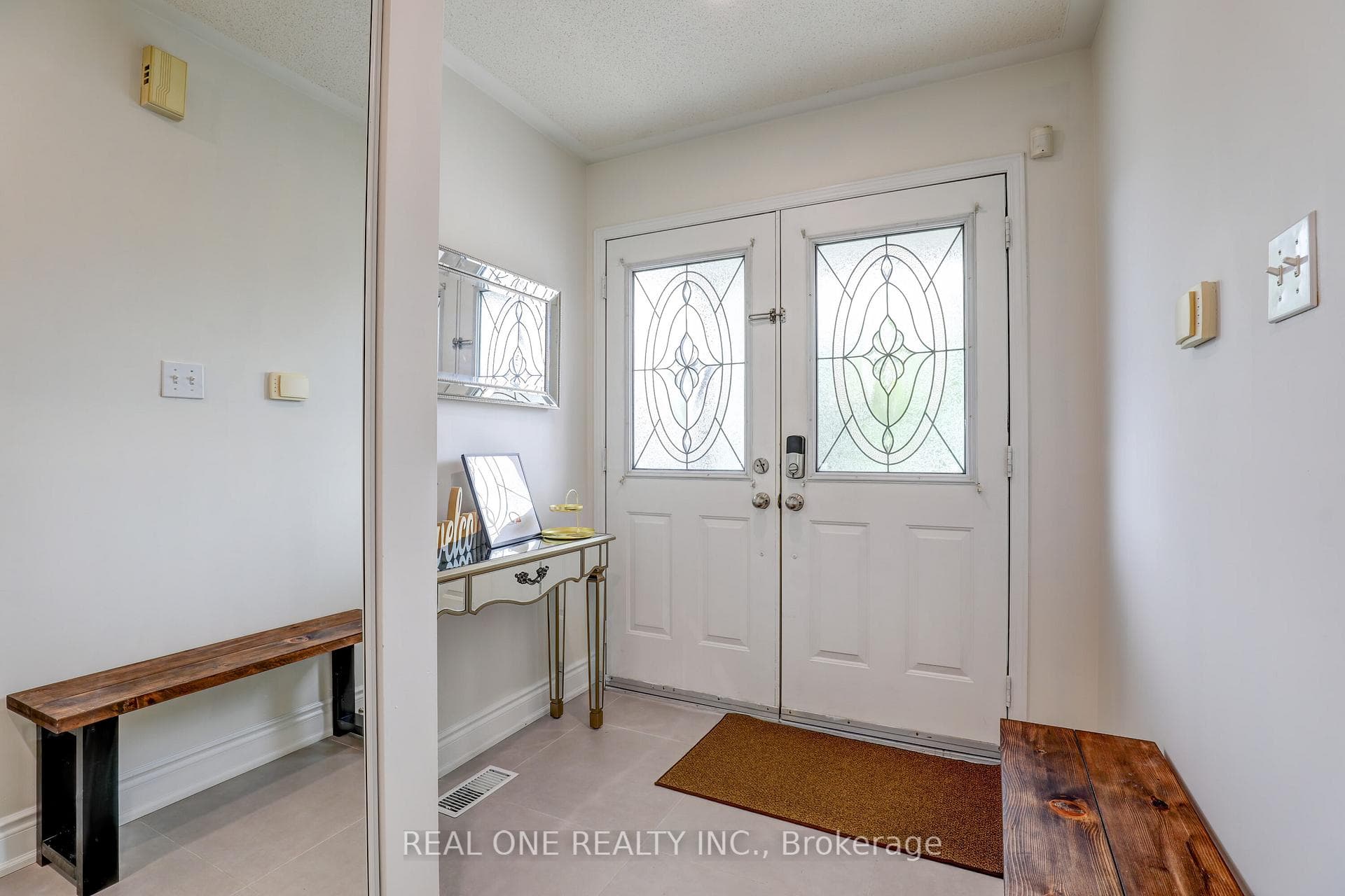 45 Benjamin Hood Crescent photo 9
