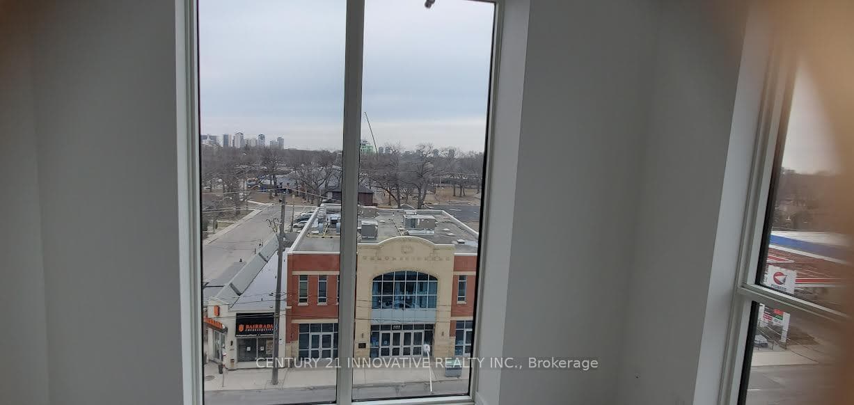 2300 St Clair Avenue Unit 603 photo 11