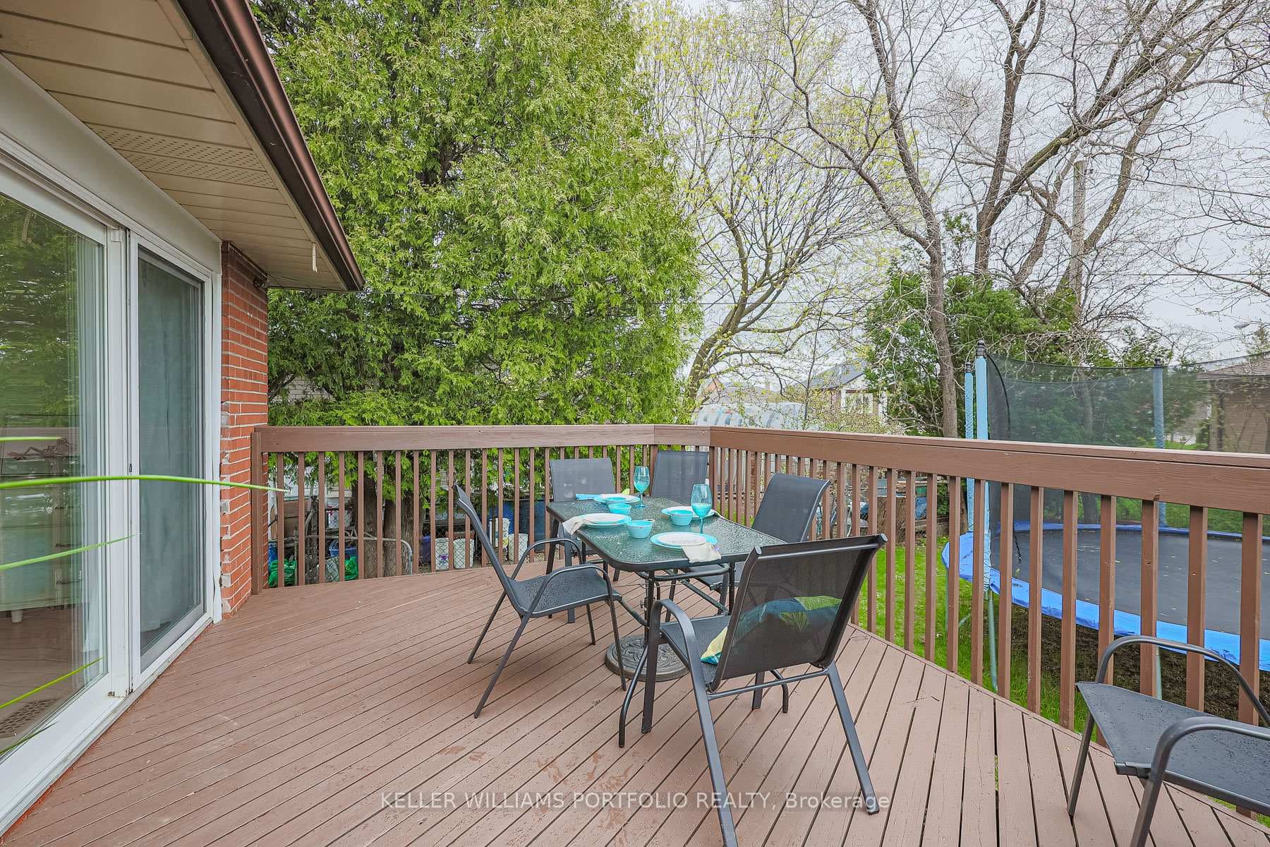 24 Jardine Place photo 39